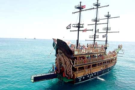 Belek Korsan Tekne Turu