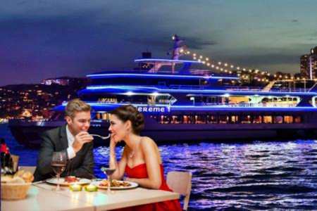 İstanbul Akşam Yemekli Boğaz Turu